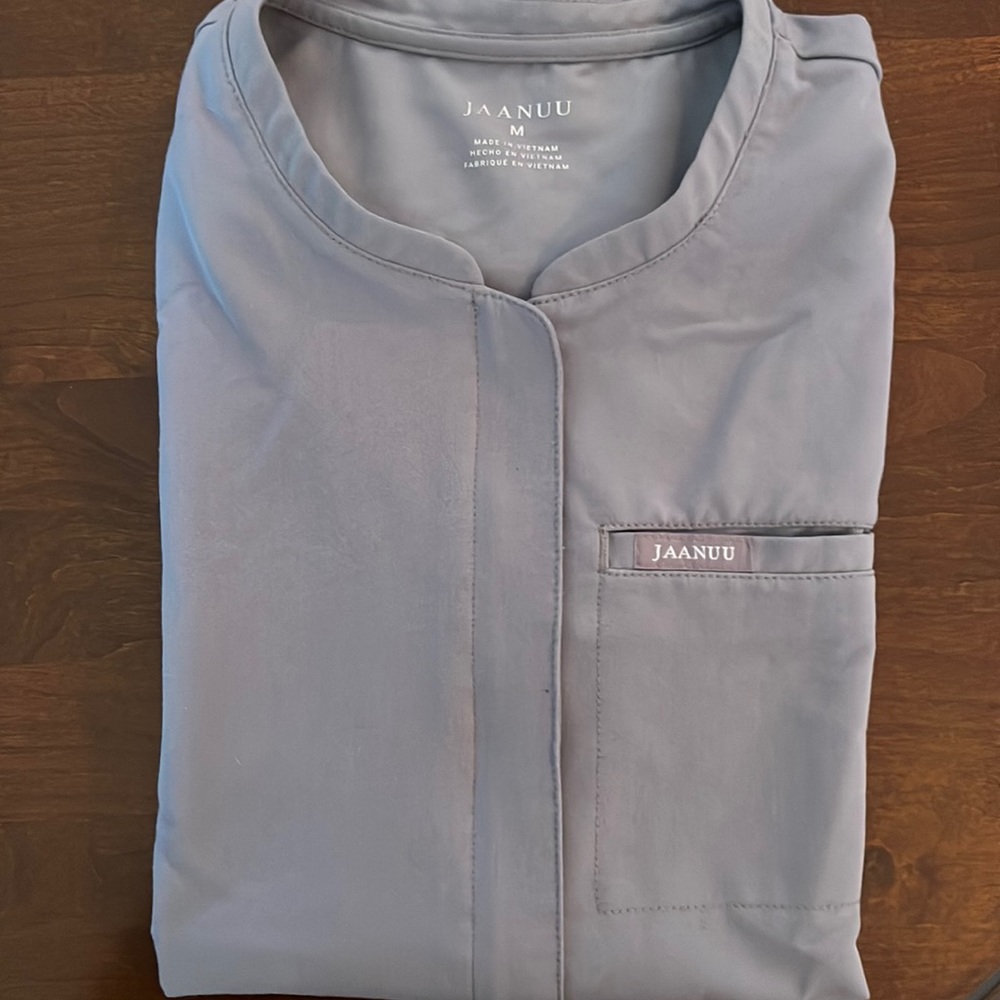 JAANUU Gray Scrub Set